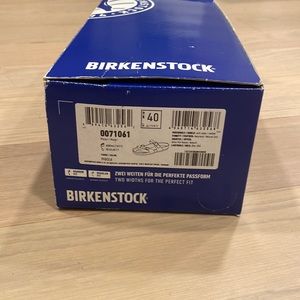 Birkenstock Mayari size 40 (Women’s 9)
